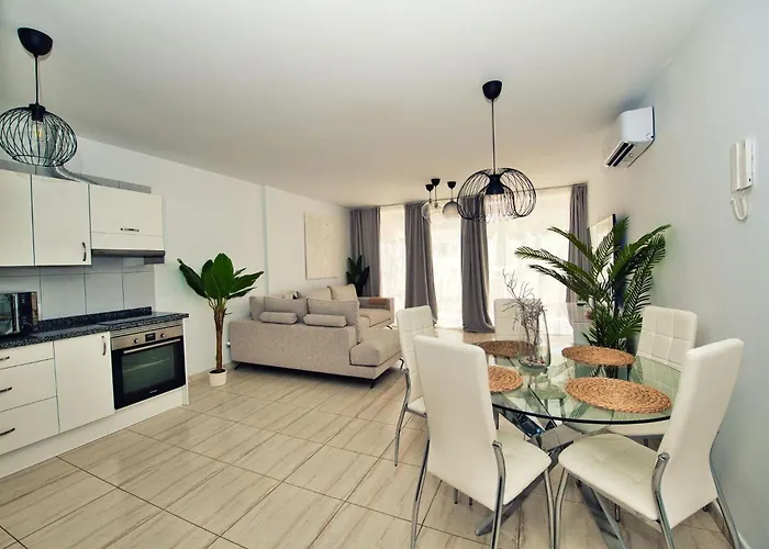 Ocean View Perfect Sunset Apartment, 4 Rooms 137M2, Wifi & Bbq