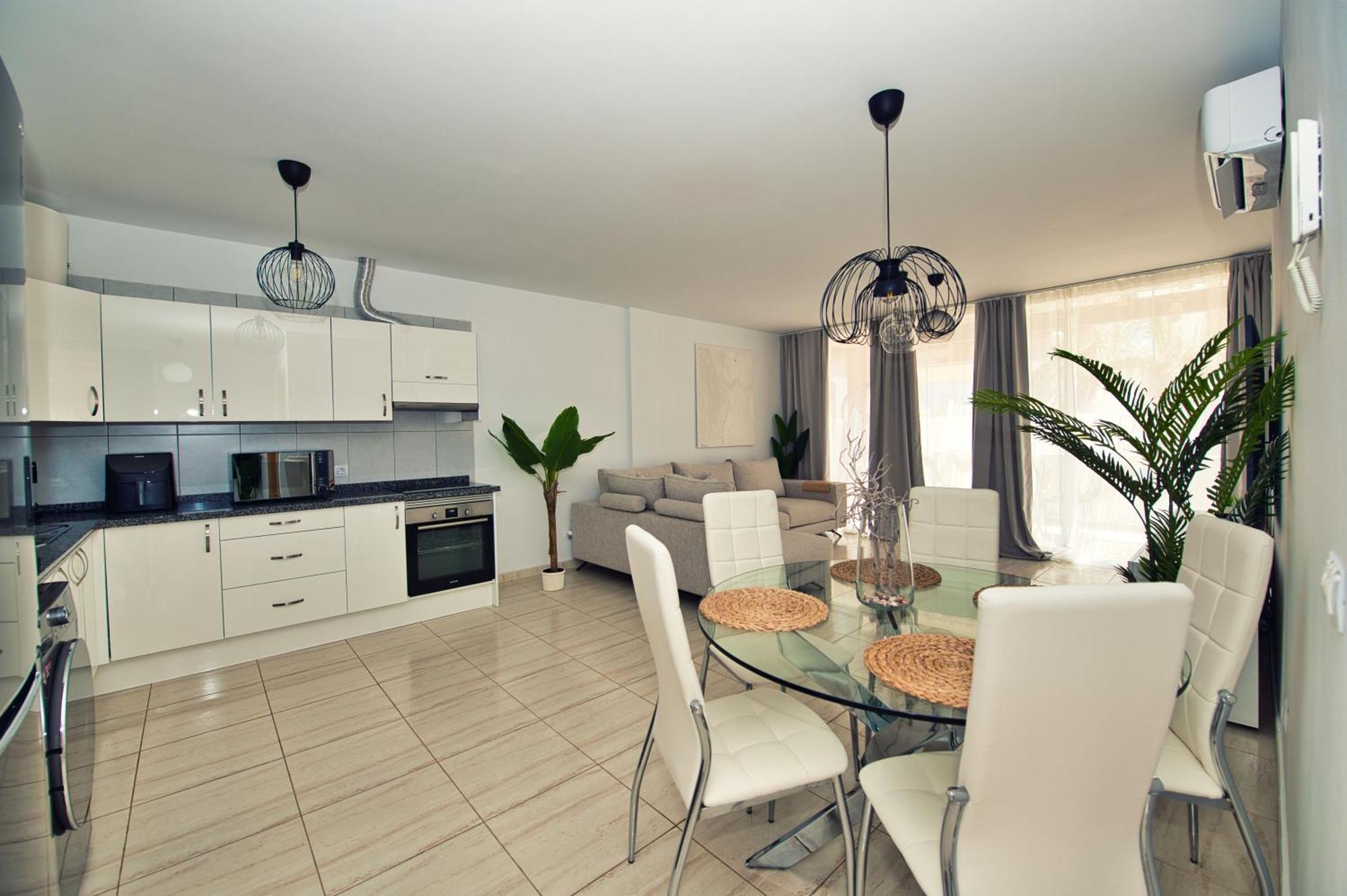 Apartament Ocean View Perfect Sunset Apartment, 4 137m2, Wifi & Bbq *