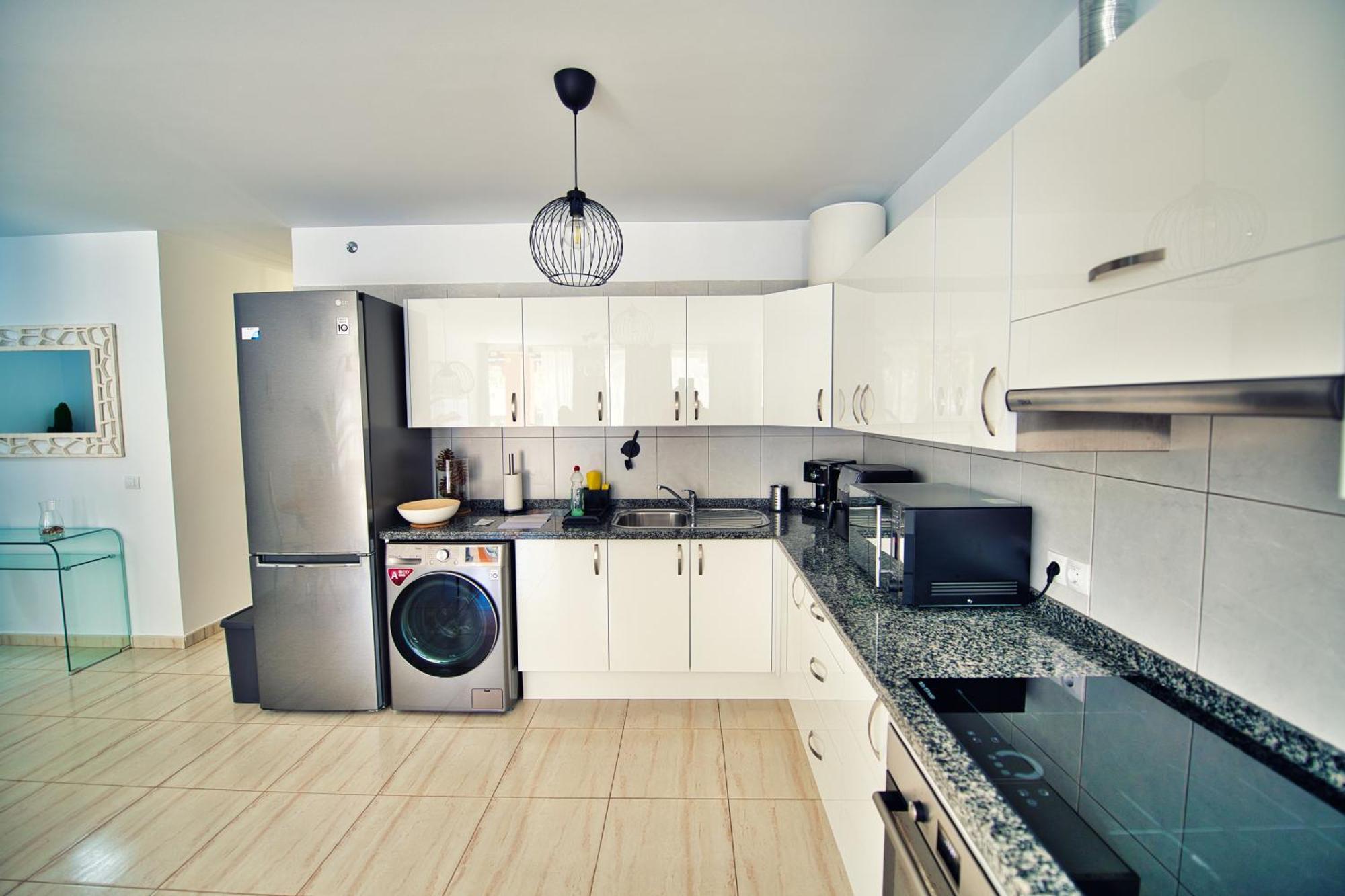 Ocean View Perfect Sunset Apartment, 4 137m2, Wifi & Bbq Apartament
